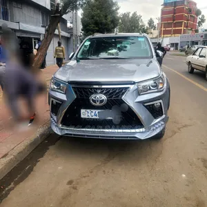 Photo - Toyota Hilux 2019 Silver