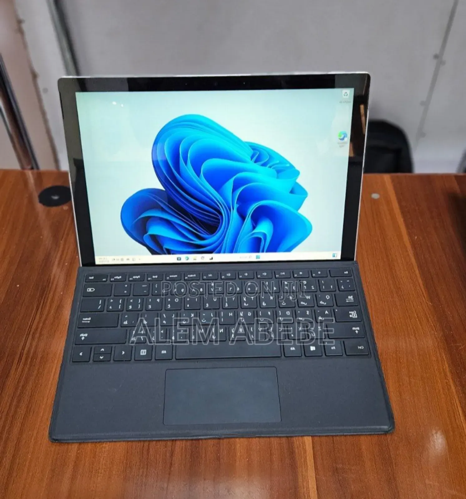 New Laptop Microsoft Surface Pro 7 8GB Intel Core I5 SSD 128GB