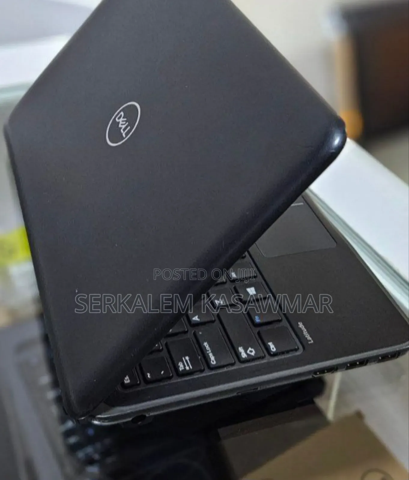 New Laptop Dell Latitude 3180 8GB Intel Core 2 Quad SSD 128GB