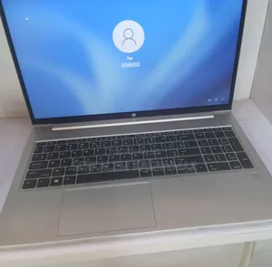 New Laptop HP ProBook 450 G8 8GB Intel Core I7 SSD 512GB