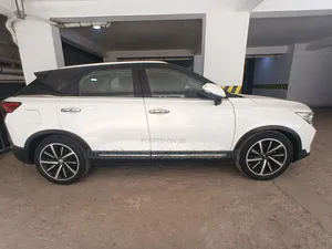 Bestune T77 1.2 FWD 2021 Ivory