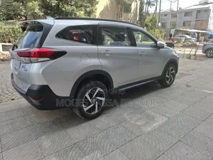 Toyota Rush 1.5 AWD 2021 Silver