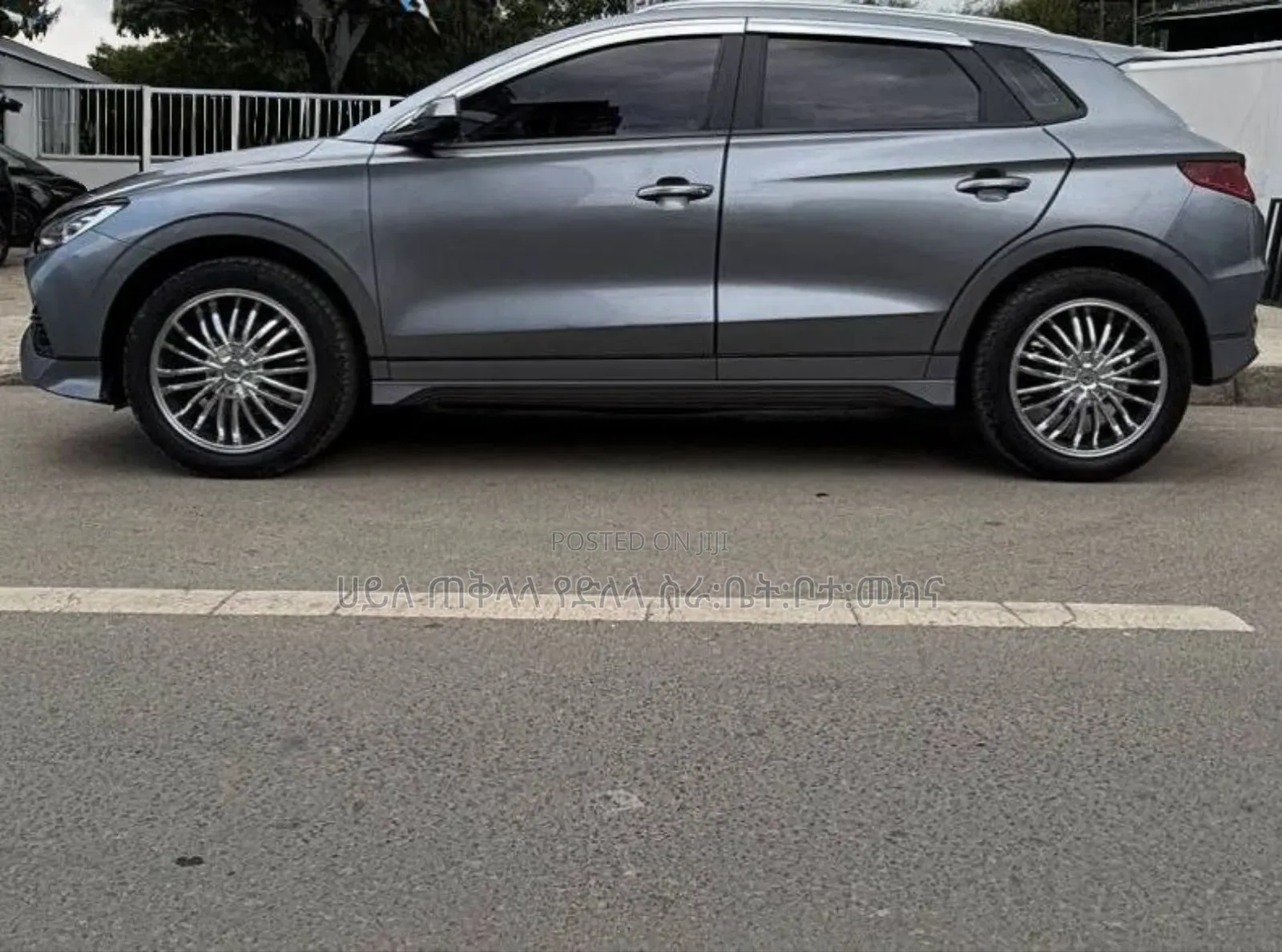 BYD E2 43 kWh 94 hp FWD 2025 Maroon