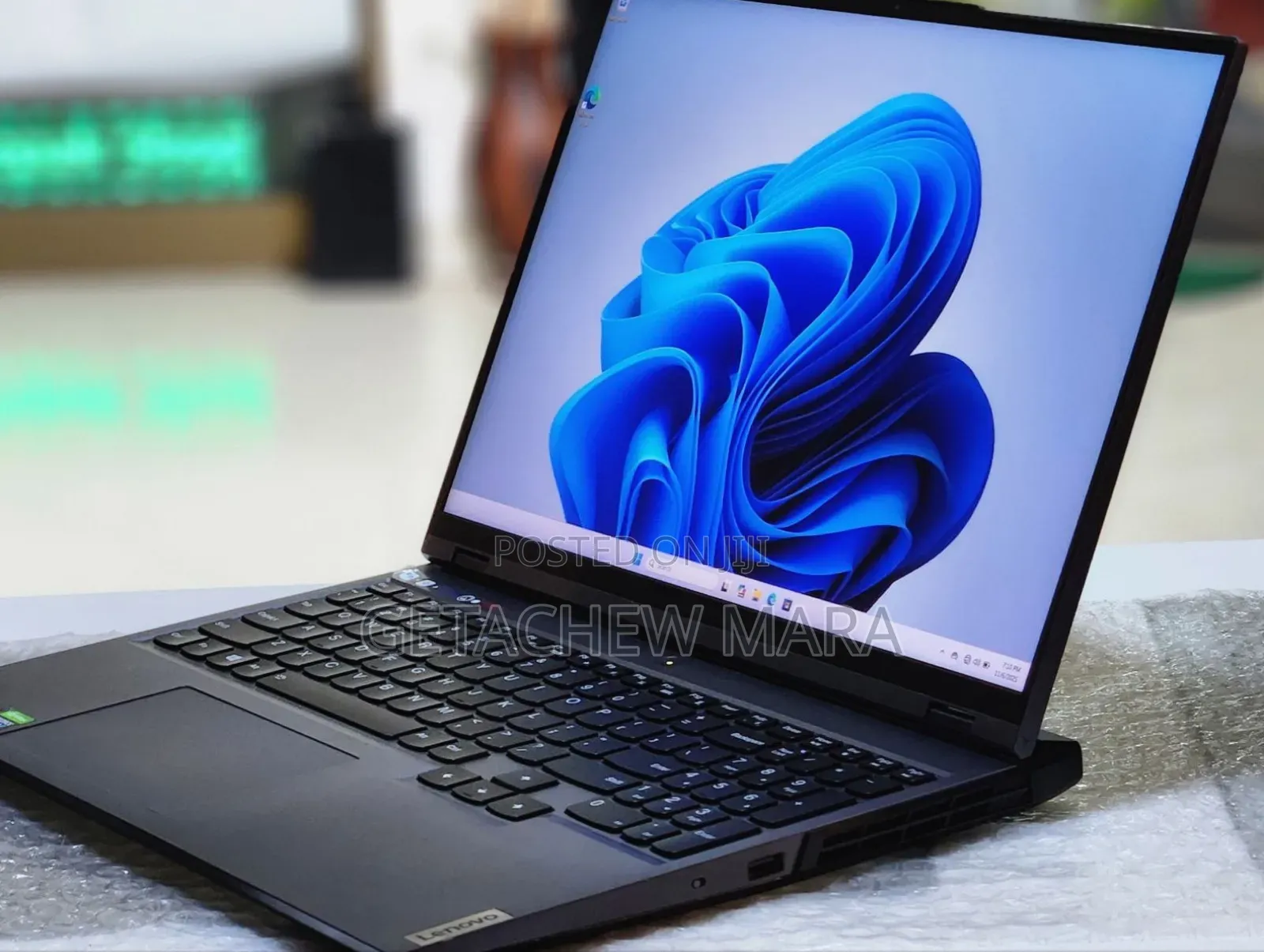 New Laptop Lenovo Legion 5 16GB AMD Ryzen 7 SSD 1T