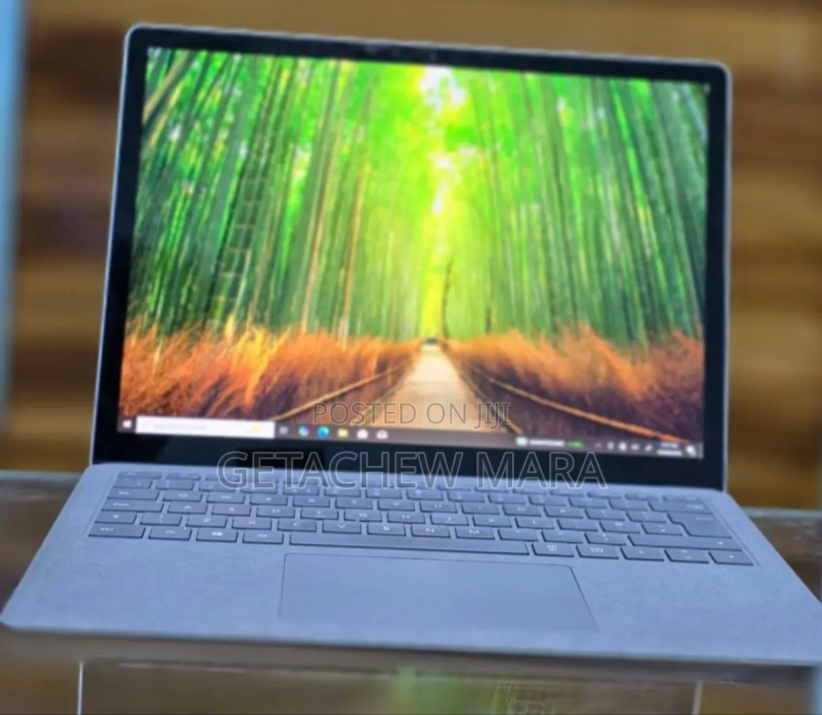 New Laptop Microsoft Surface 8GB Intel Core I7 SSD 512GB