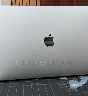 New Laptop Apple MacBook Pro 2020 M1 8GB Apple M1 Pro SSD 256GB