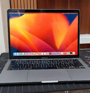 New Laptop Apple MacBook Pro 2020 M1 8GB Apple M1 Pro SSD 256GB