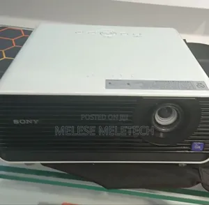 Photo - Sony VPL-Ex100 Projector