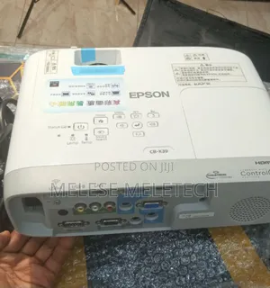 New Epson Cb-X39 Projector