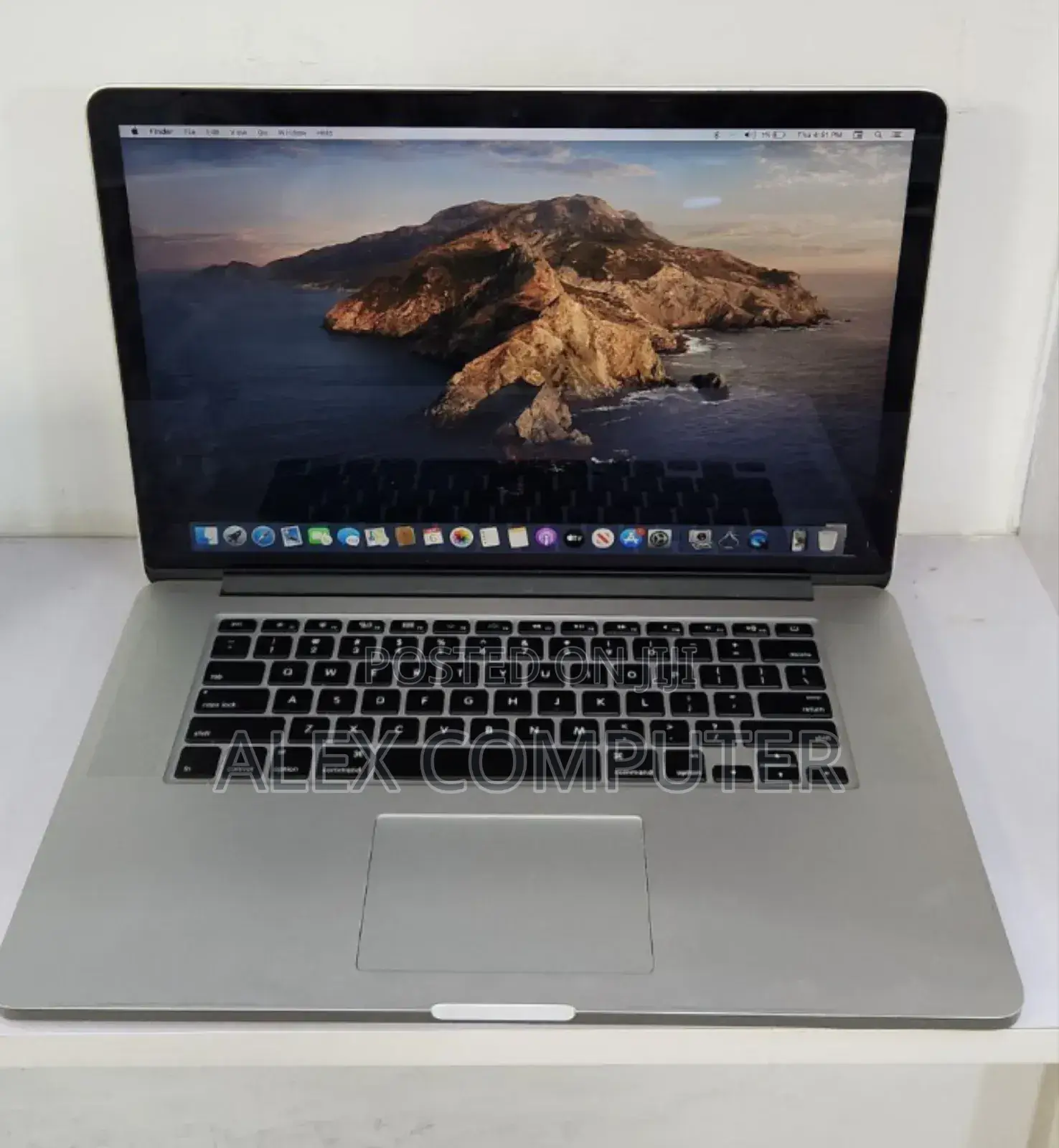 New Laptop Apple MacBook Pro 2015 16GB Intel Core I7 SSD 512GB