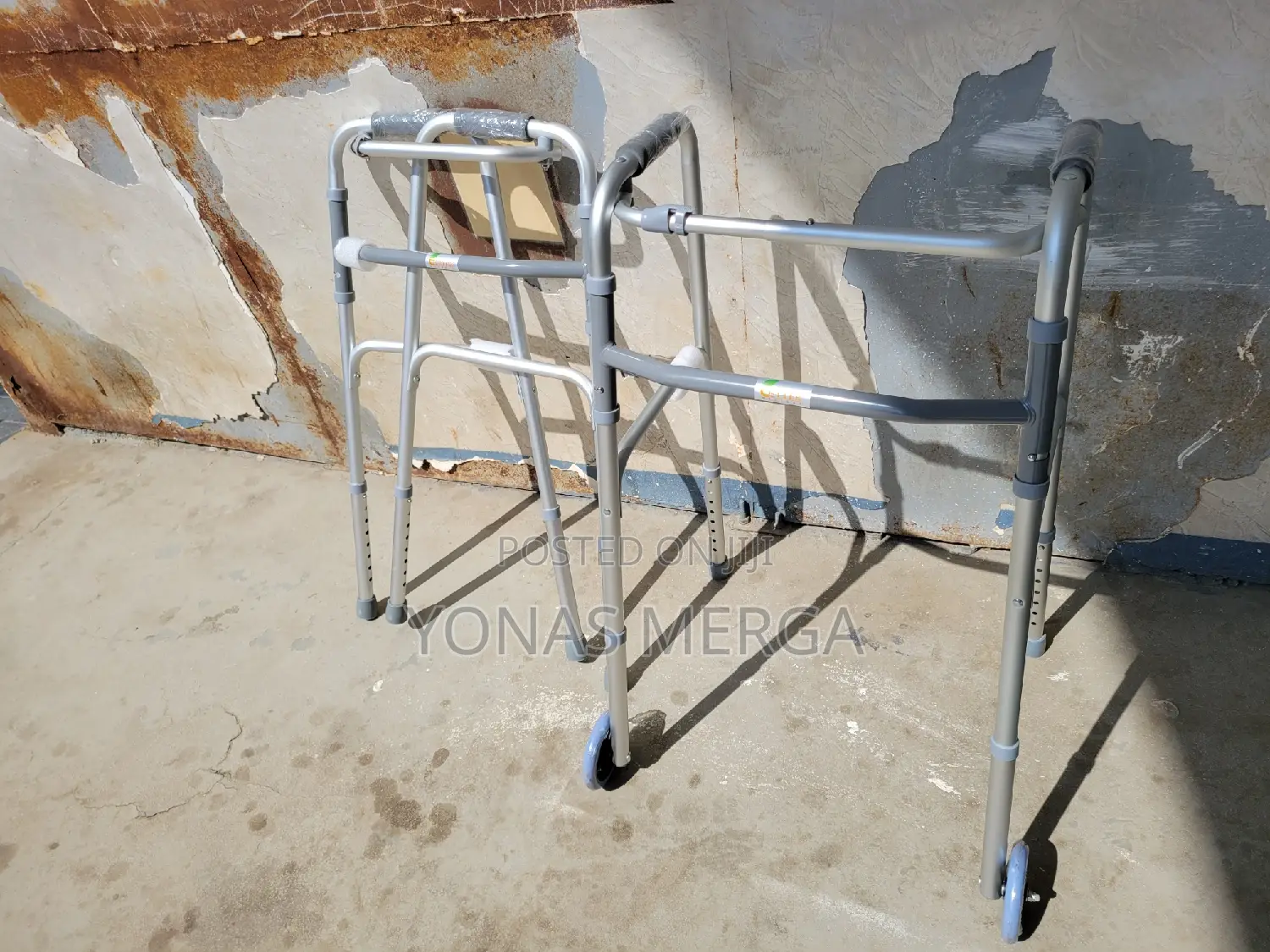 Walking Aid/Walker耷፰moving Around or Standing Walker፥鄰wheeled Walker