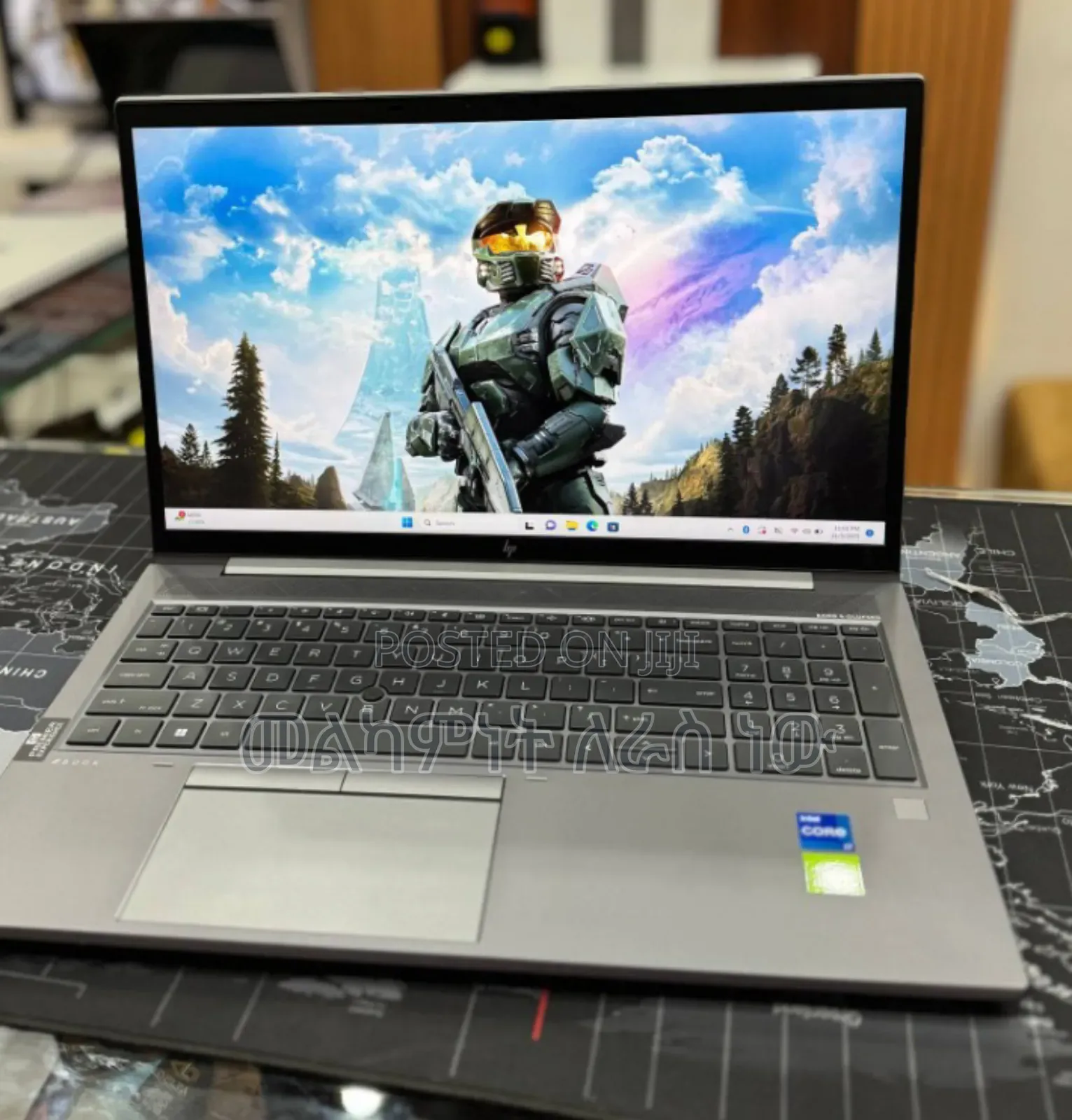 New Laptop HP ZBook Firefly G8 32GB Intel Core I7 SSD 512GB