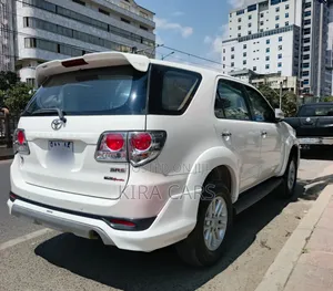Toyota Fortuner 2014 White
