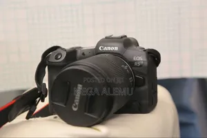 Canon R 5 24_105 Clivr Lens