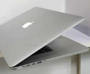 New Laptop Apple MacBook Pro 2015 16GB Intel Core I7 SSD 512GB