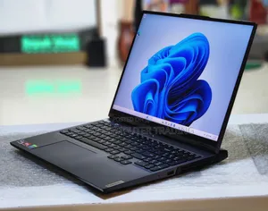 New Laptop Lenovo Legion 5 16GB AMD Ryzen 7 SSD 1T