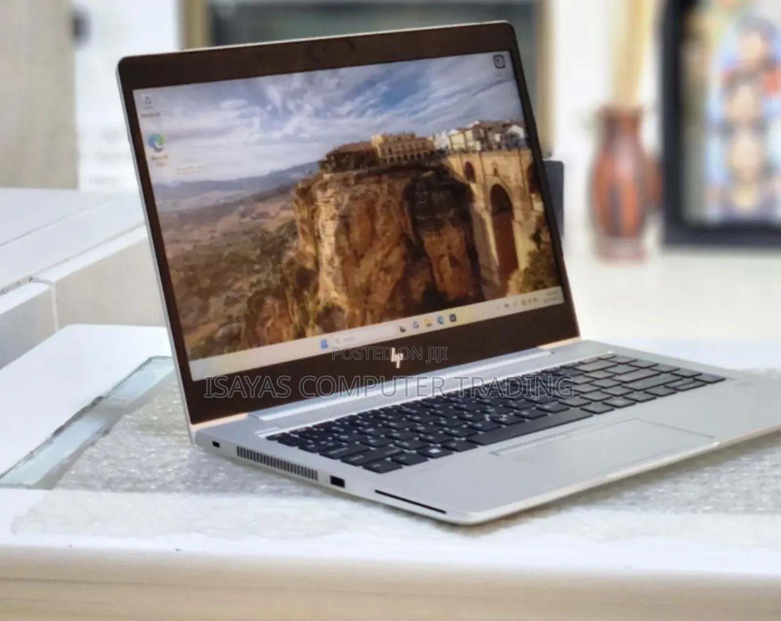 New Laptop HP EliteBook 840 16GB AMD Ryzen 5 SSD 512GB