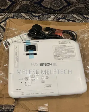 New Epson Eb-X51 Projector