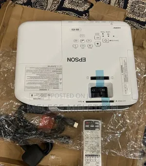 New Epson Eb-X51 Projector