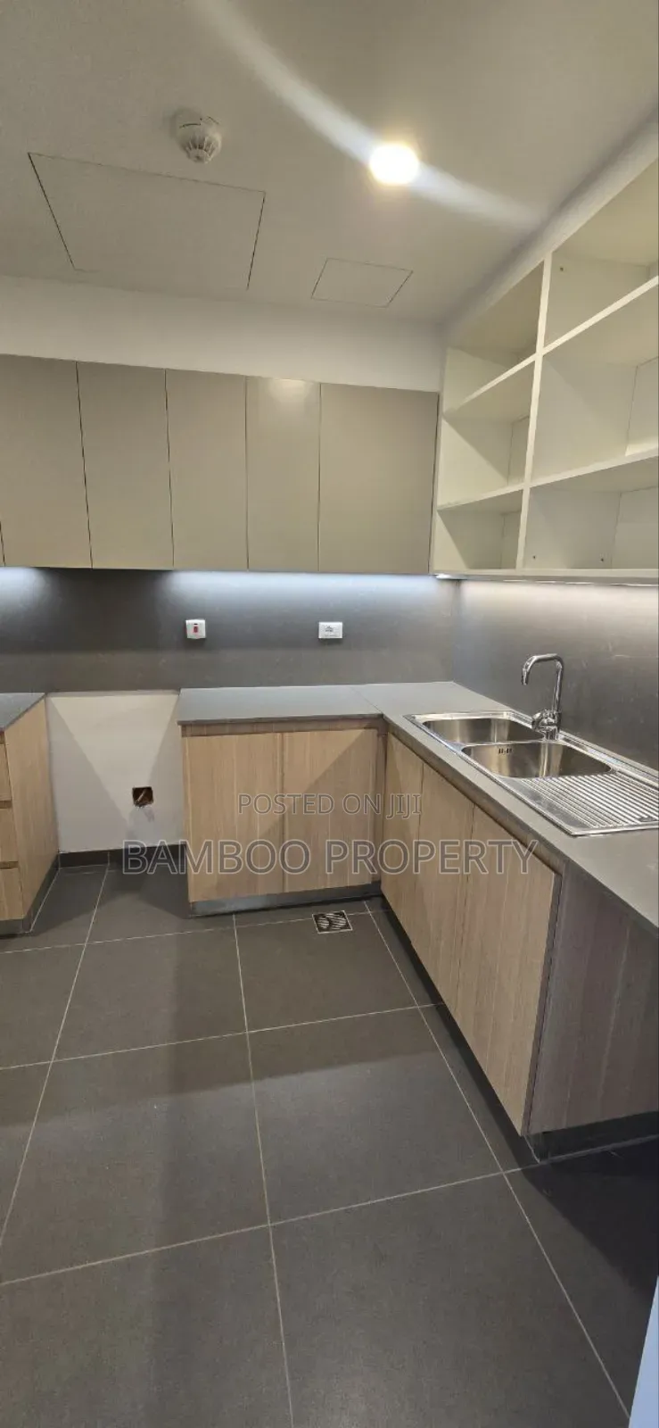 3bdrm Apartment in Eagle Hills Real, Bole for rent