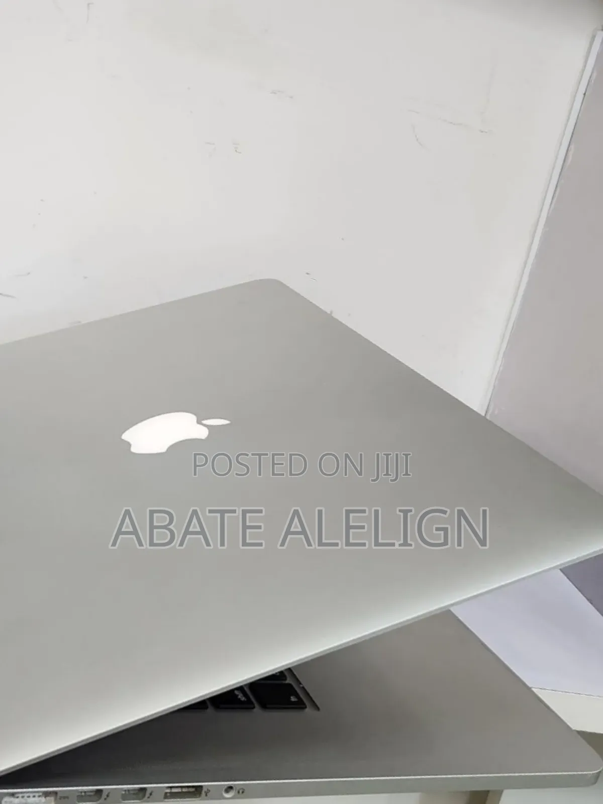 New Laptop Apple MacBook Pro 2015 16GB Intel Core I7 SSD 512GB