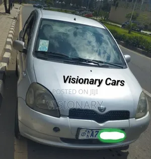 Photo - Toyota Vitz 2001 Silver