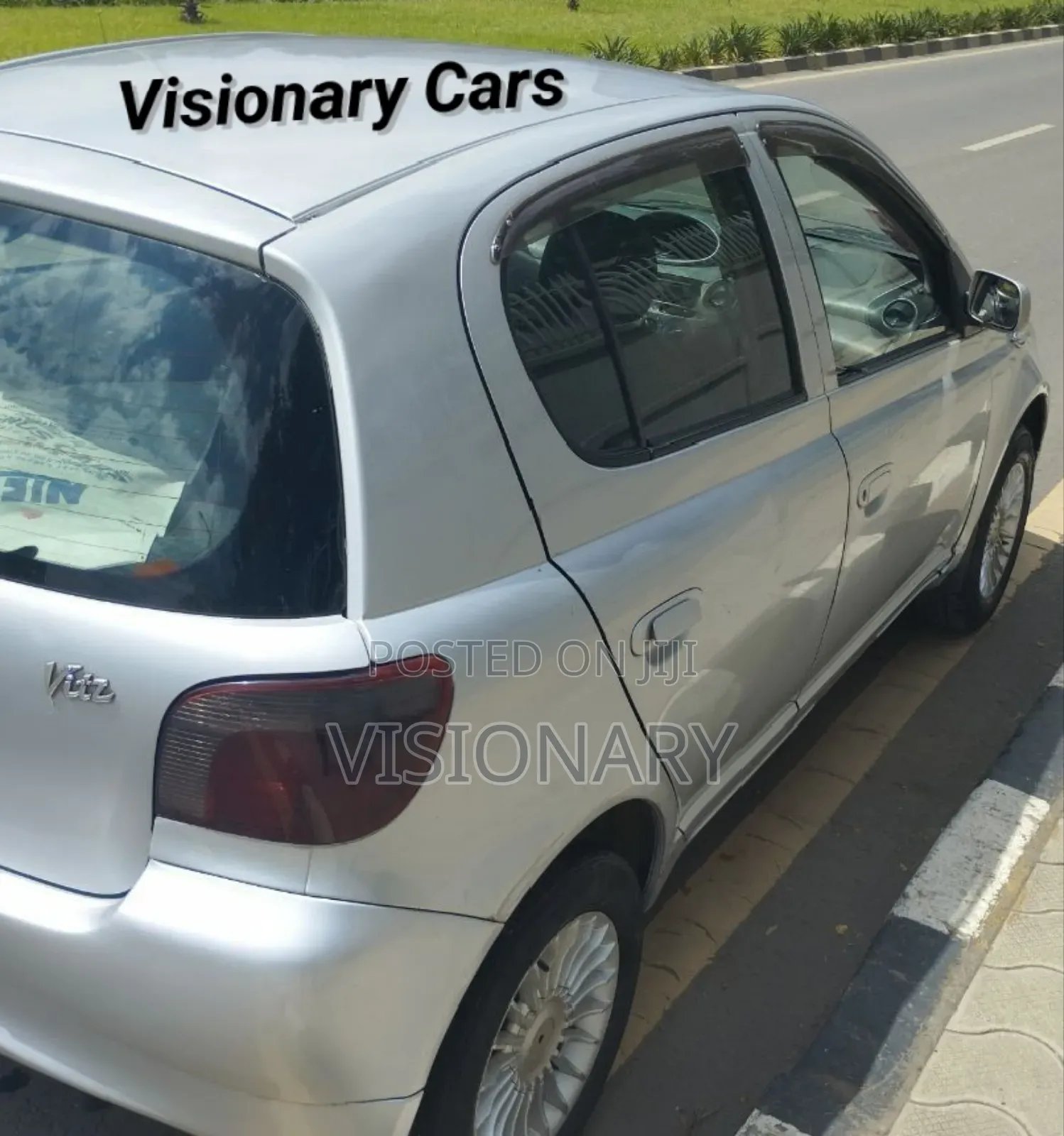 Toyota Vitz 2001 Silver