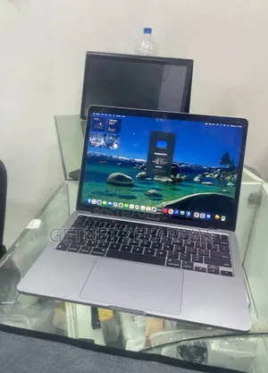 New Laptop Apple MacBook Pro 2006 16GB Apple M1 Pro SSD 256GB