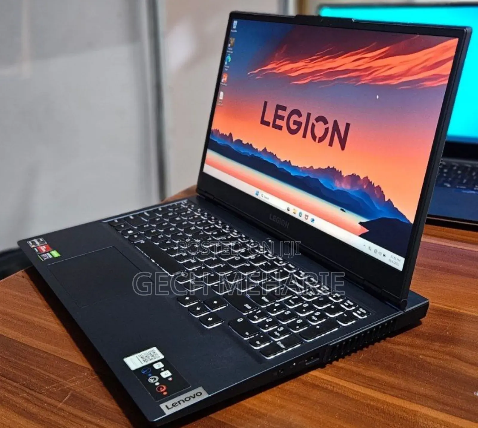 New Laptop Lenovo Legion 5 16GB AMD Ryzen 5 SSD 512GB