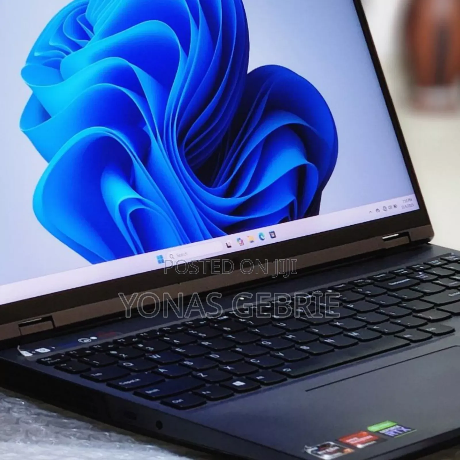 New Laptop Lenovo 16GB AMD Ryzen 7 SSD 1T