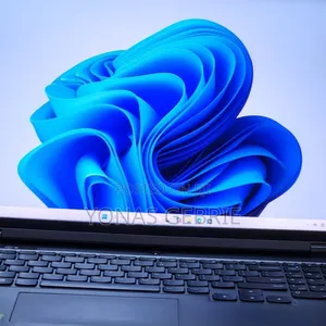 New Laptop Lenovo 16GB AMD Ryzen 7 SSD 1T