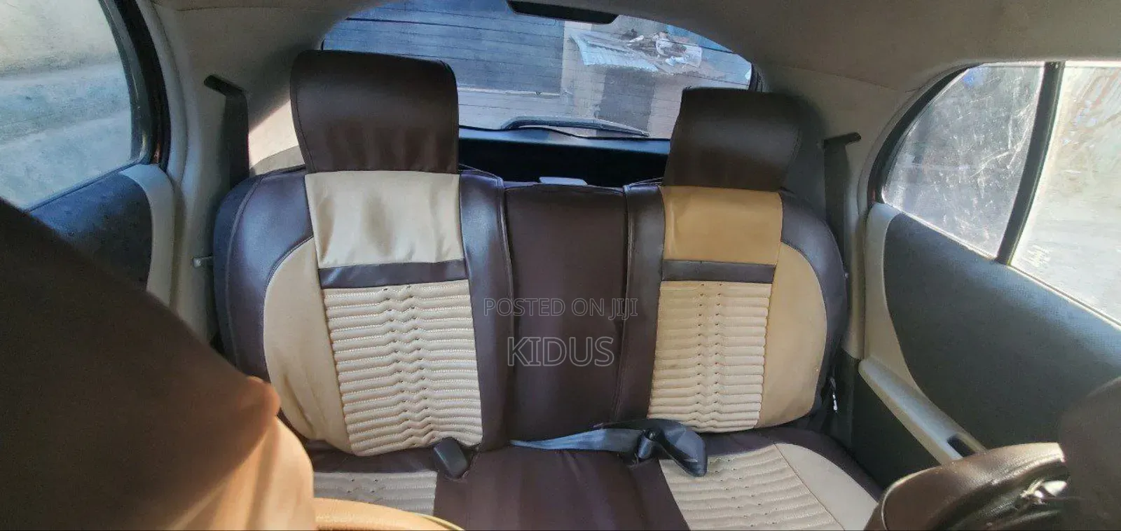 Toyota Yaris 2010 Burgundy