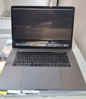 New Laptop Apple MacBook Pro 2019 32GB Intel Core I9 SSD 512GB