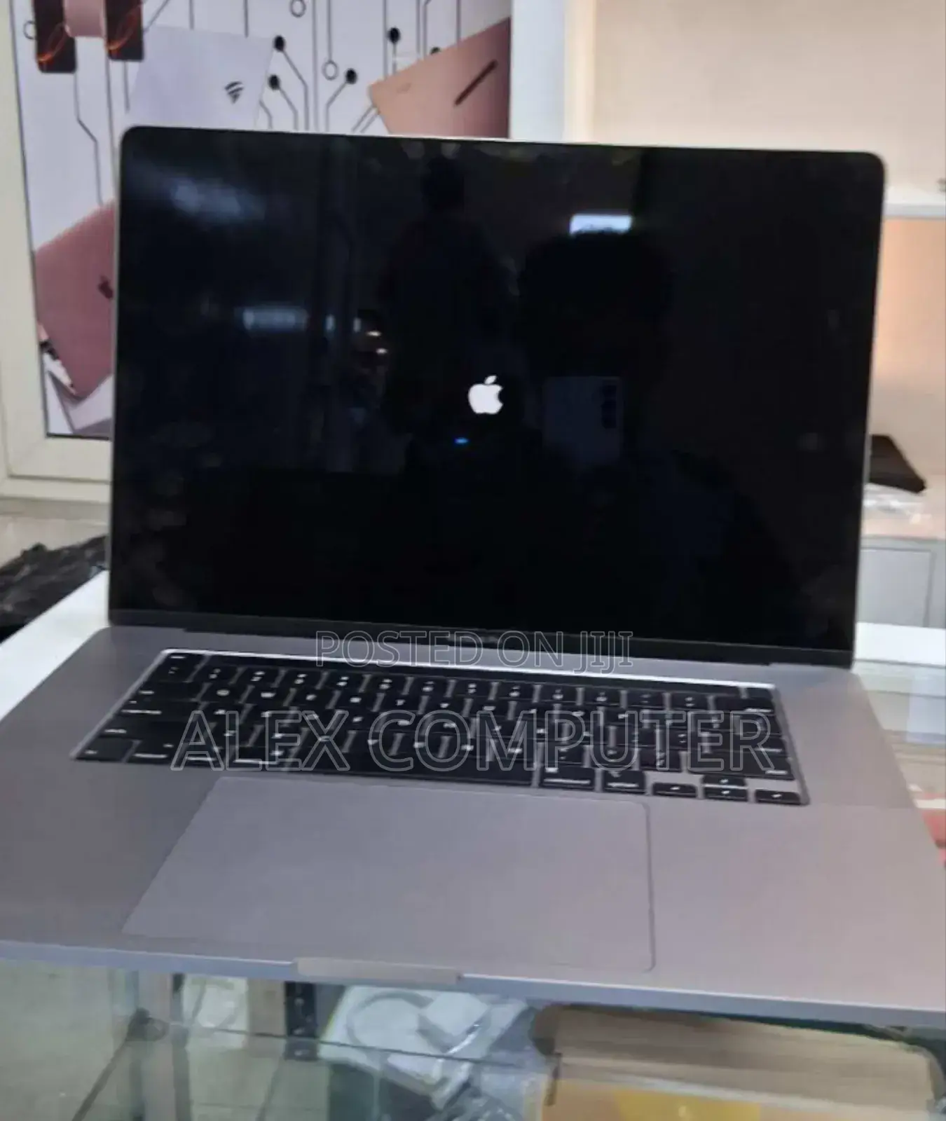 New Laptop Apple MacBook Pro 2019 32GB Intel Core I7 SSD 1T