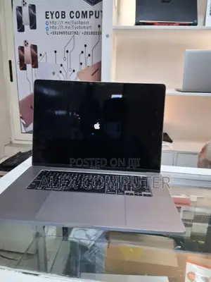 New Laptop Apple MacBook Pro 2019 32GB Intel Core I7 SSD 1T