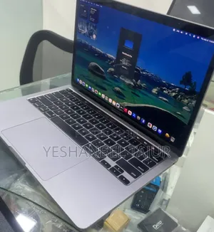 New Laptop Apple MacBook Pro M1 16GB Apple M1 Pro SSD 256GB