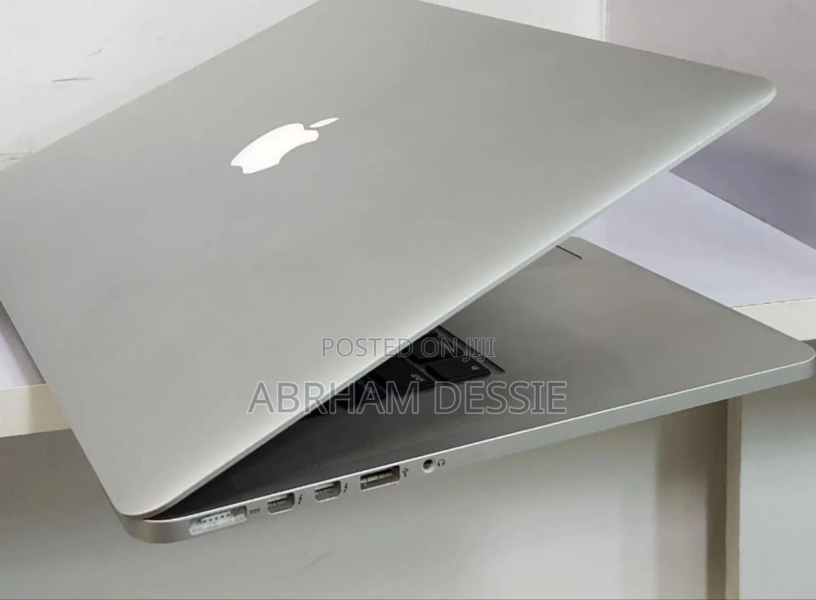 New Laptop Apple MacBook Pro 2015 16GB Intel Core I7 SSD 512GB