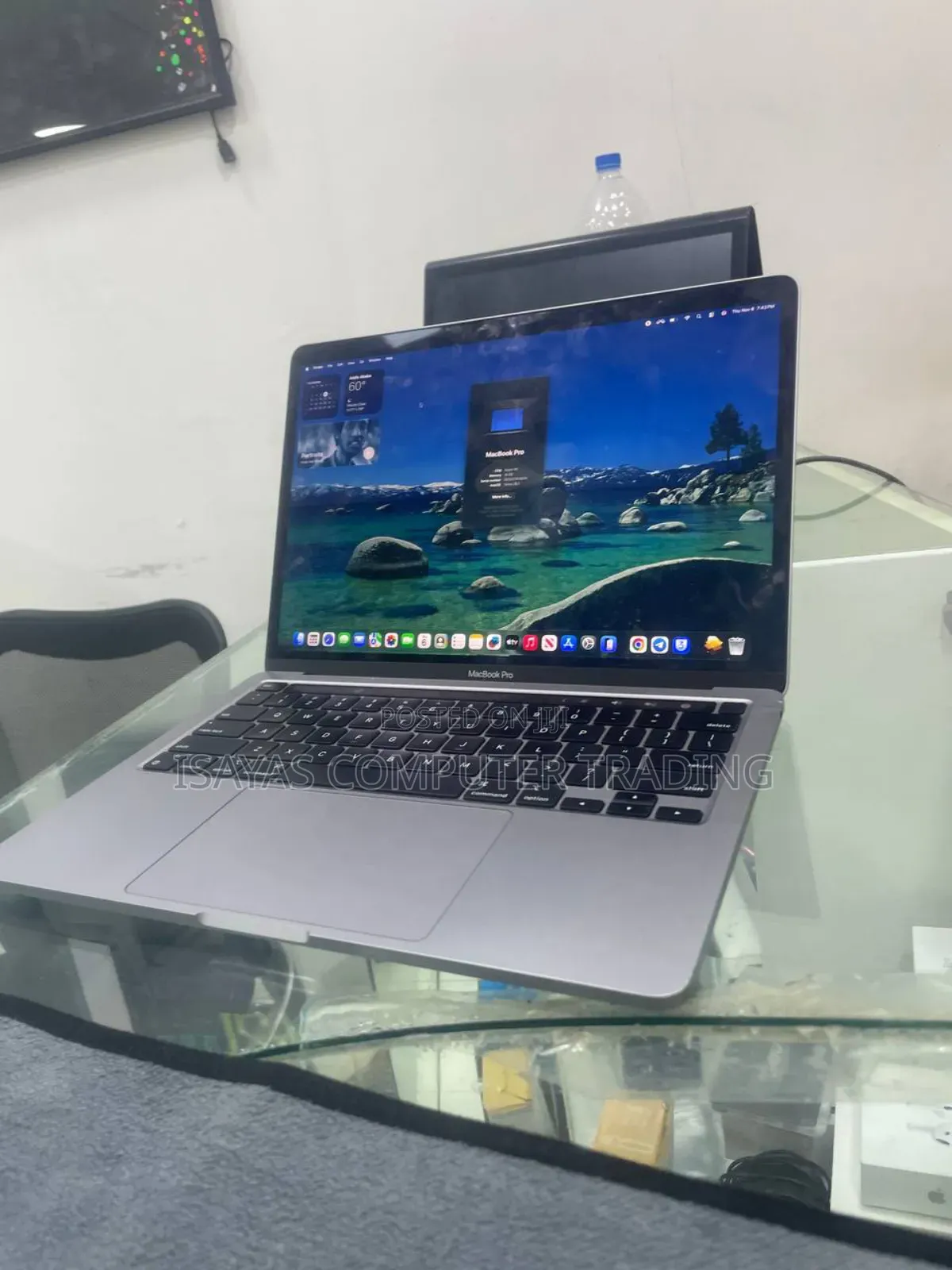 New Laptop Apple MacBook Pro M1 16GB SSD 256GB