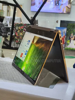 New Laptop HP Spectre X360 16GB Intel Core I7 SSD 512GB