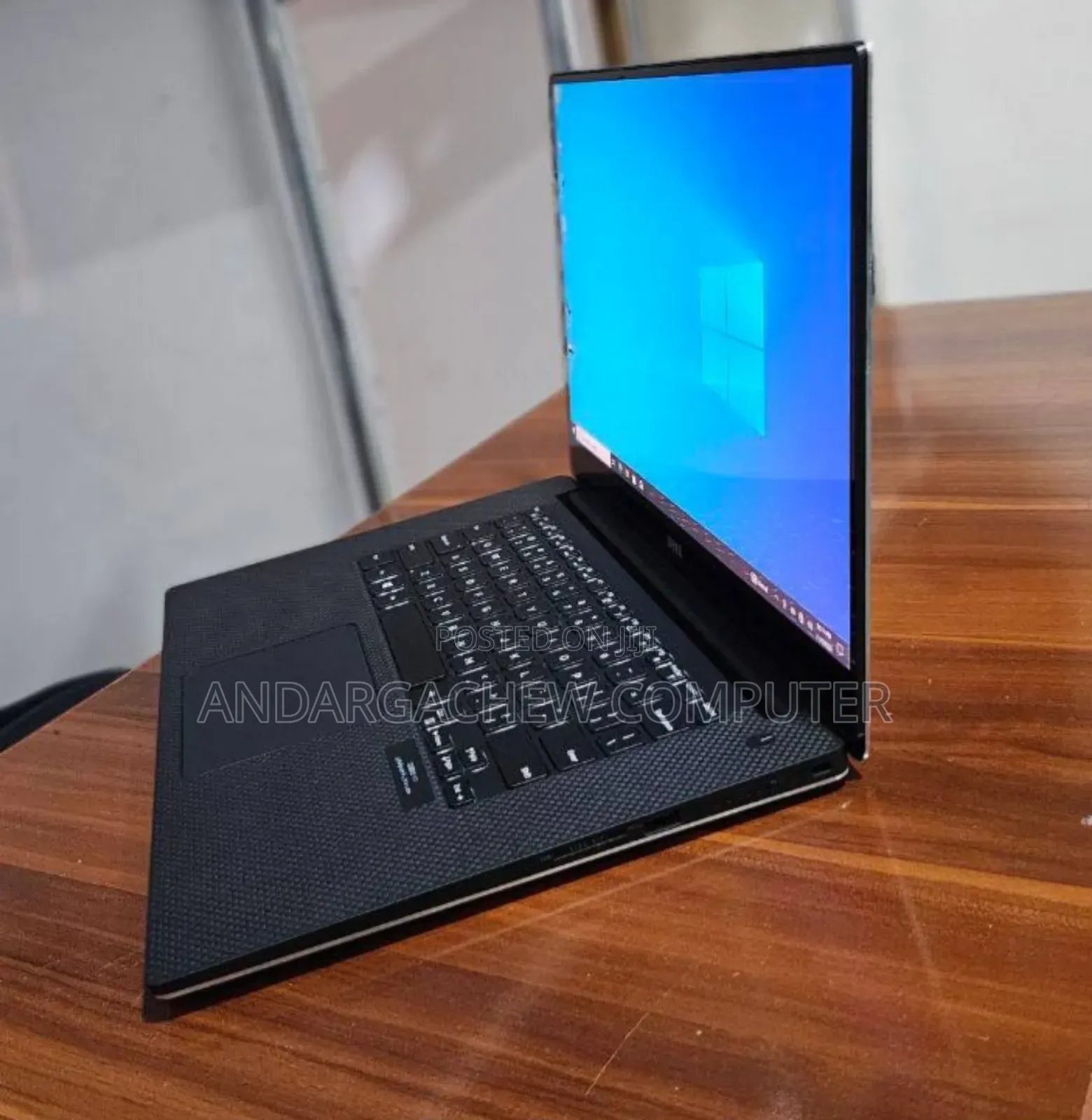 New Laptop Dell XPS 15 16GB Intel Core I7 SSD 512GB