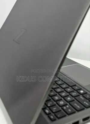 Photo - New Laptop HP 32GB Intel Core I7 SSD 1T