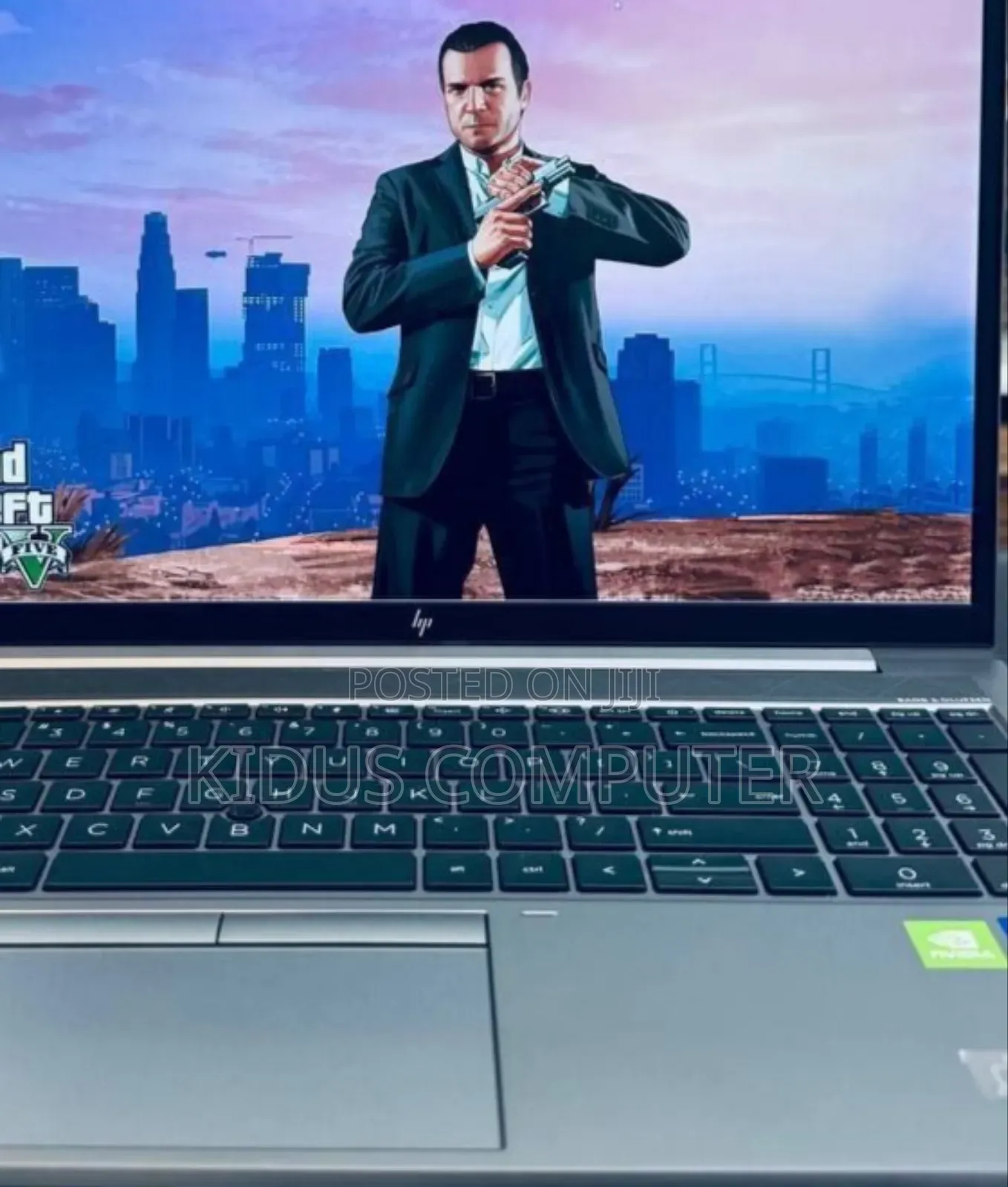 New Laptop HP ZBook Studio G8 32GB Intel Core I7 SSD 512GB