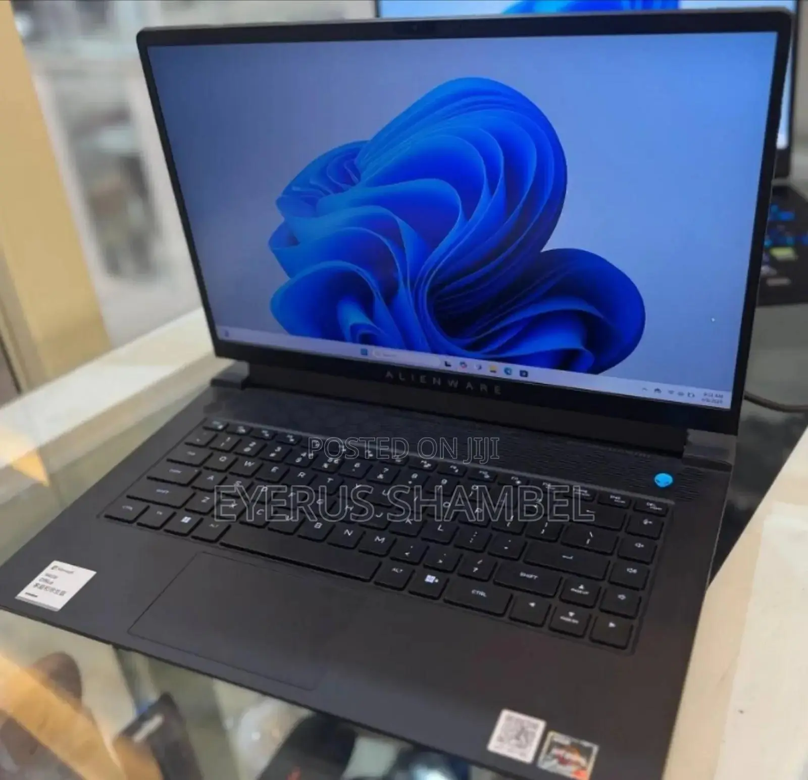 New Laptop Alienware M15 R3 16GB AMD Ryzen 7 SSD 512GB