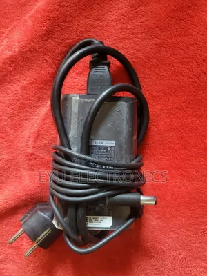 Photo - Laptop Charger 65w Original