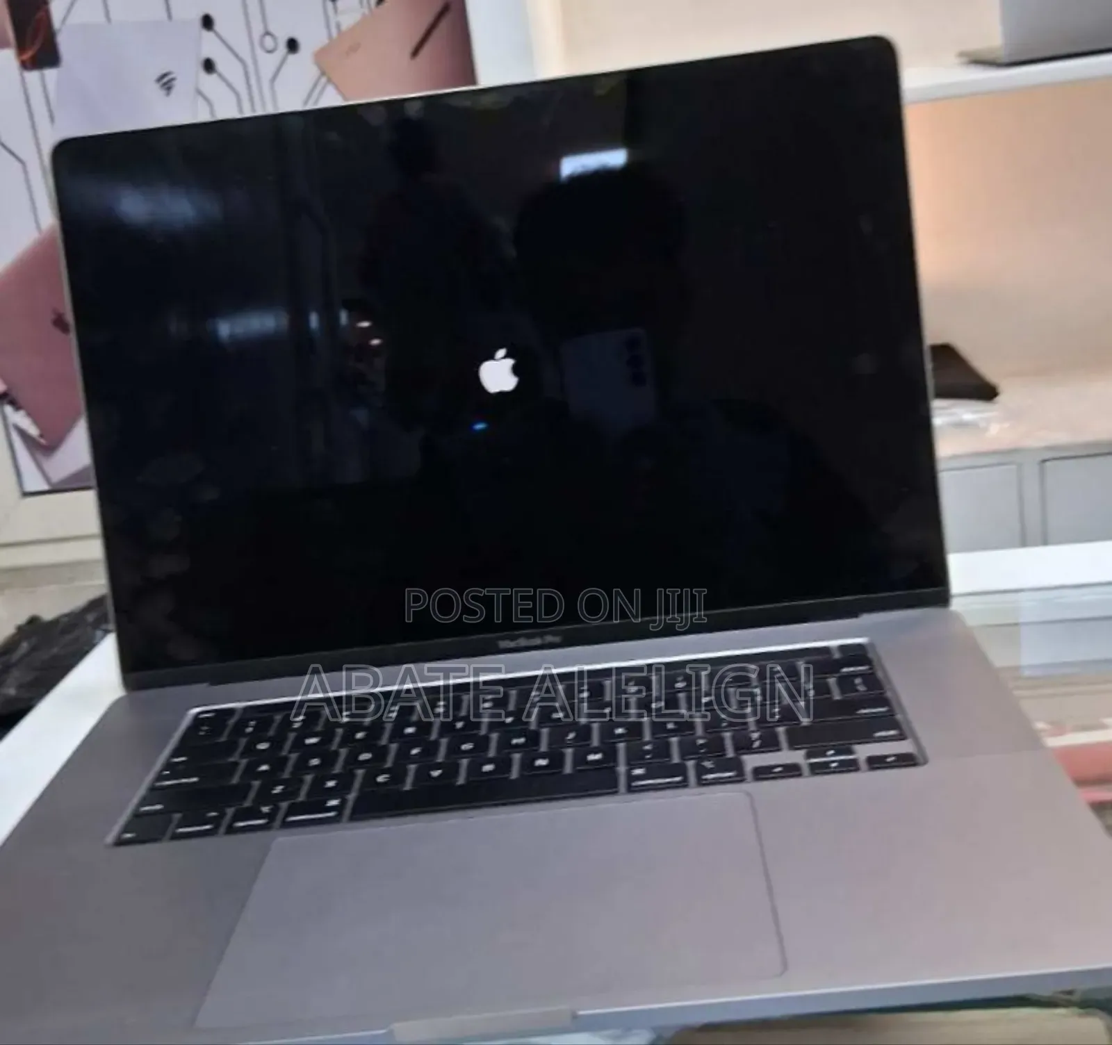 New Laptop Apple MacBook Pro 2019 32GB Intel Core I7 SSD 1T