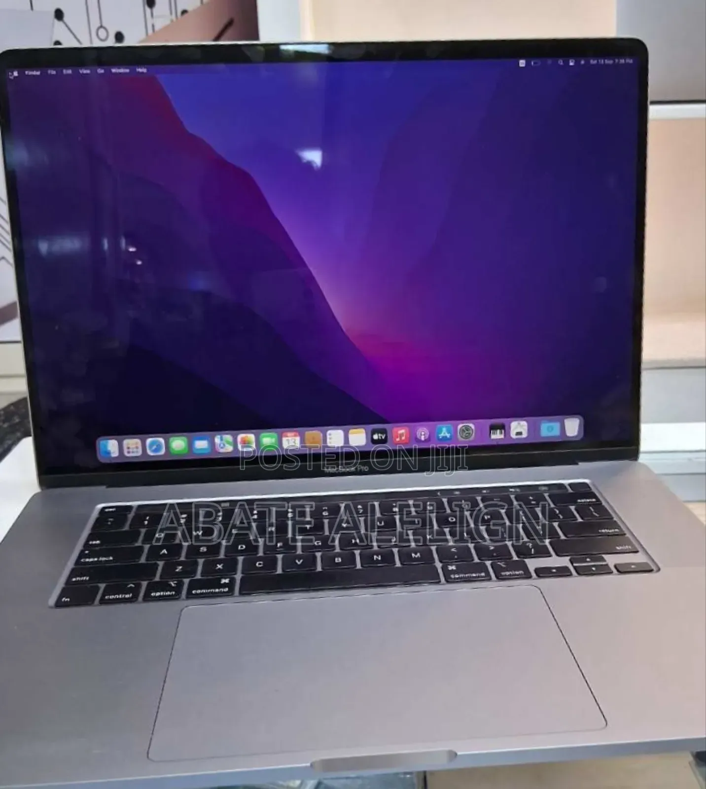 New Laptop Apple MacBook Pro 2019 32GB Intel Core I7 SSD 1T