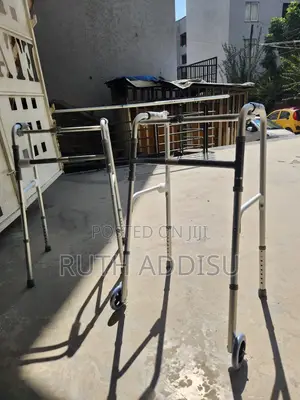 Photo - Foldable Walker蝨我medical Walker軍人almunium Walker煞車waking Frame Best