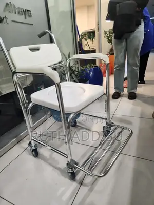 Photo - Commode Wheelchair較為toilet Wheelchair痛苦commode Wheelchair鳵不wheelchair