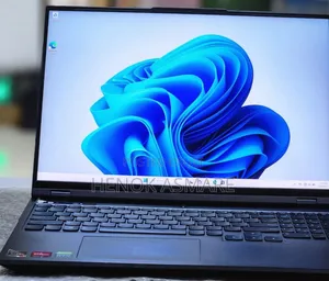 New Laptop Lenovo Legion 5 16GB AMD Ryzen 7 SSD 1T