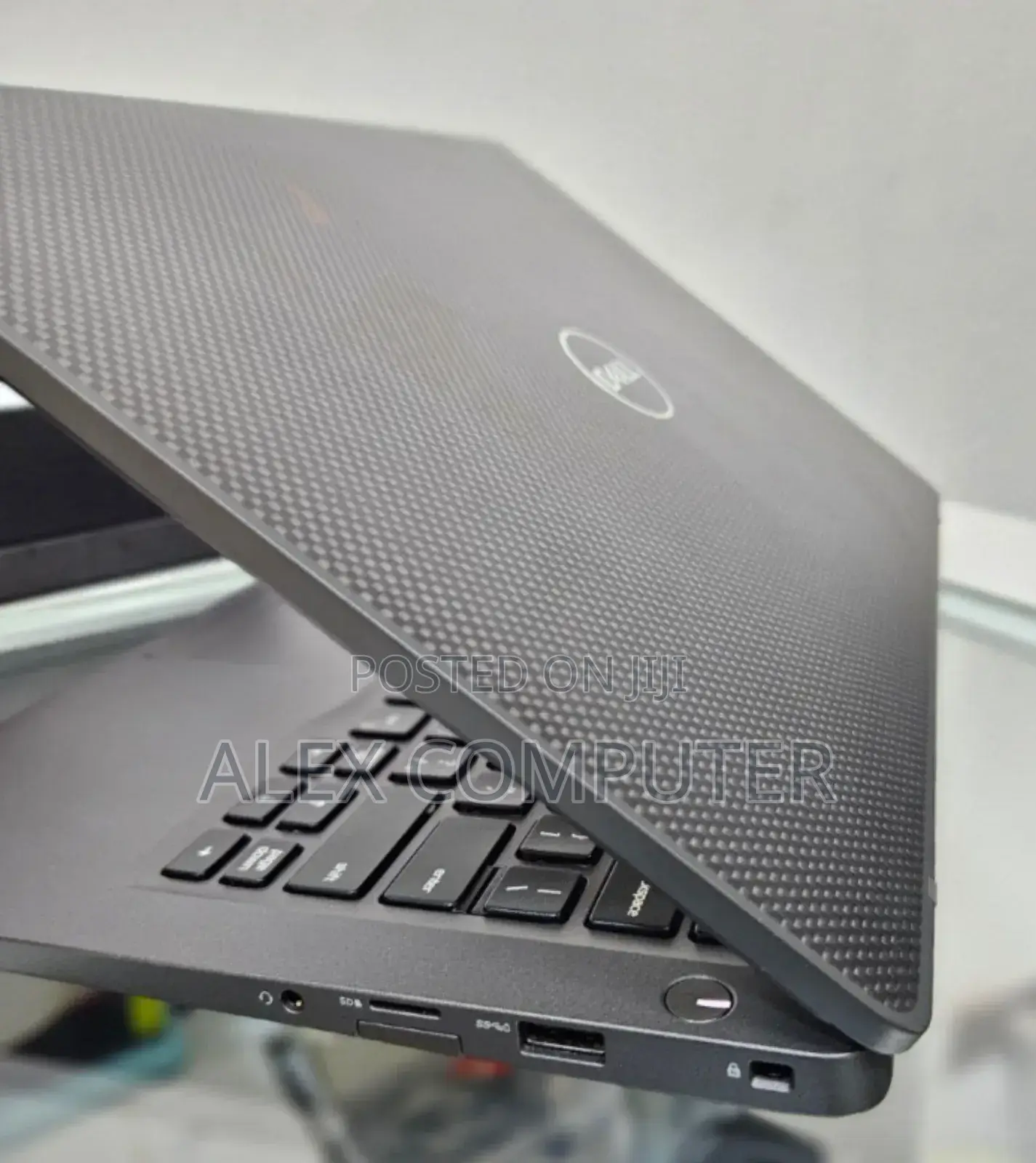 New Laptop Dell 8GB Intel Core I5 SSD 256GB